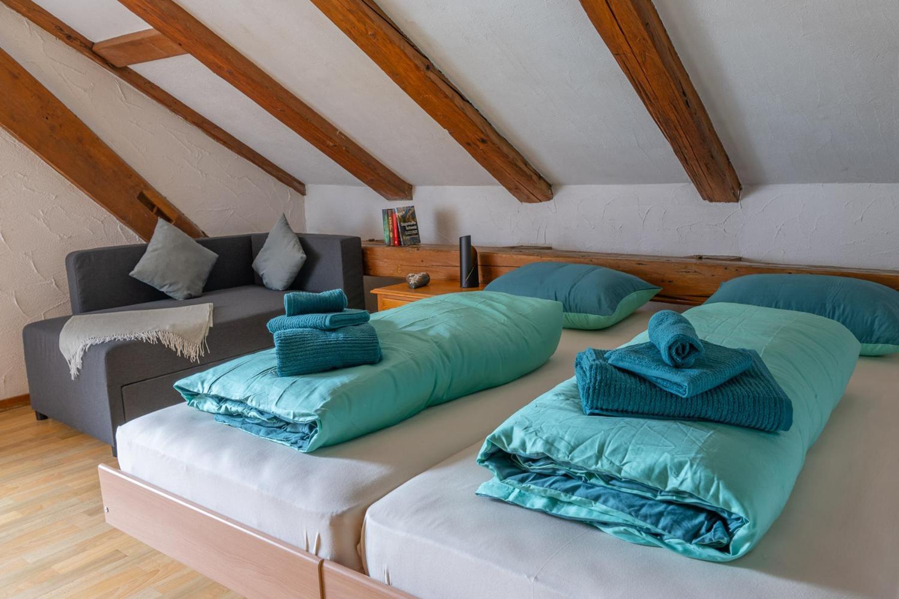Chrona Bed & Breakfast Jenaz Room photo